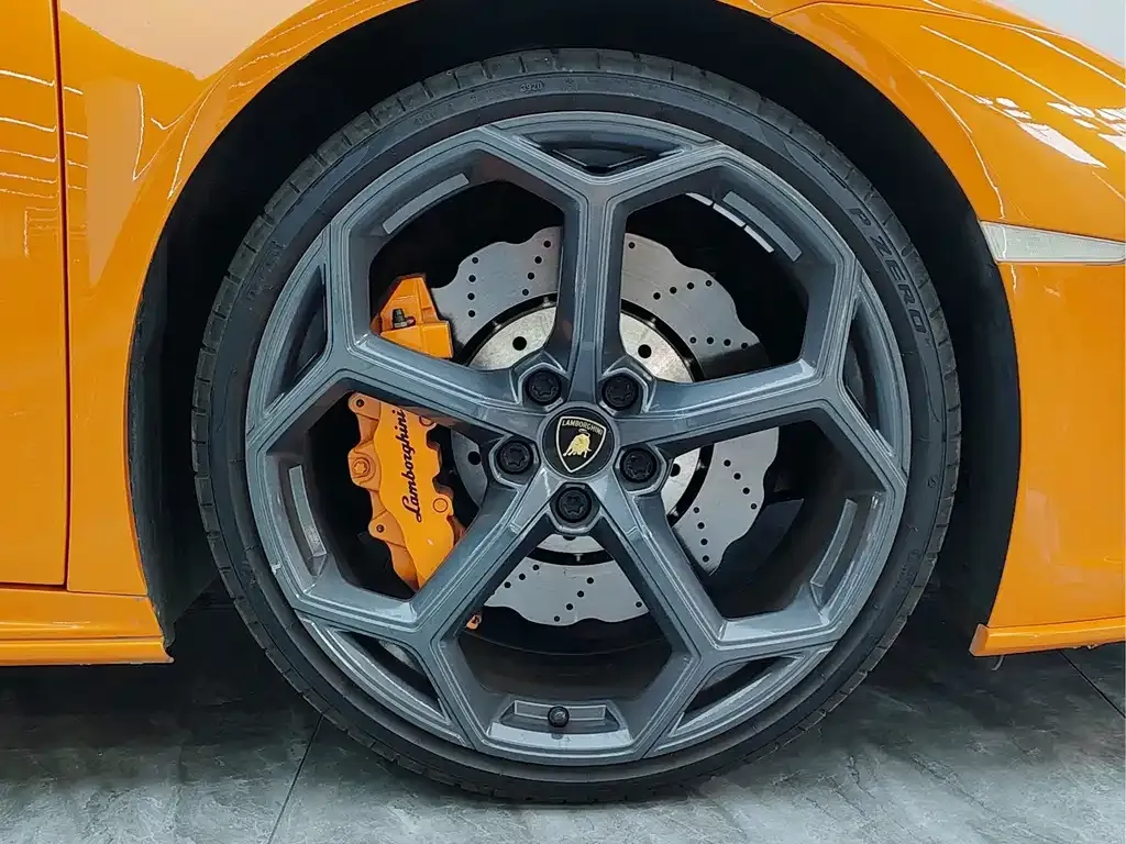 Lamborghini Huracan — фото 8