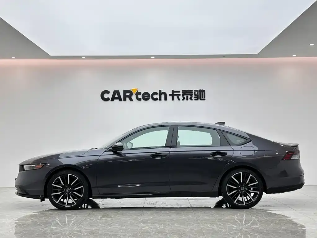 Honda Accord — фото 4