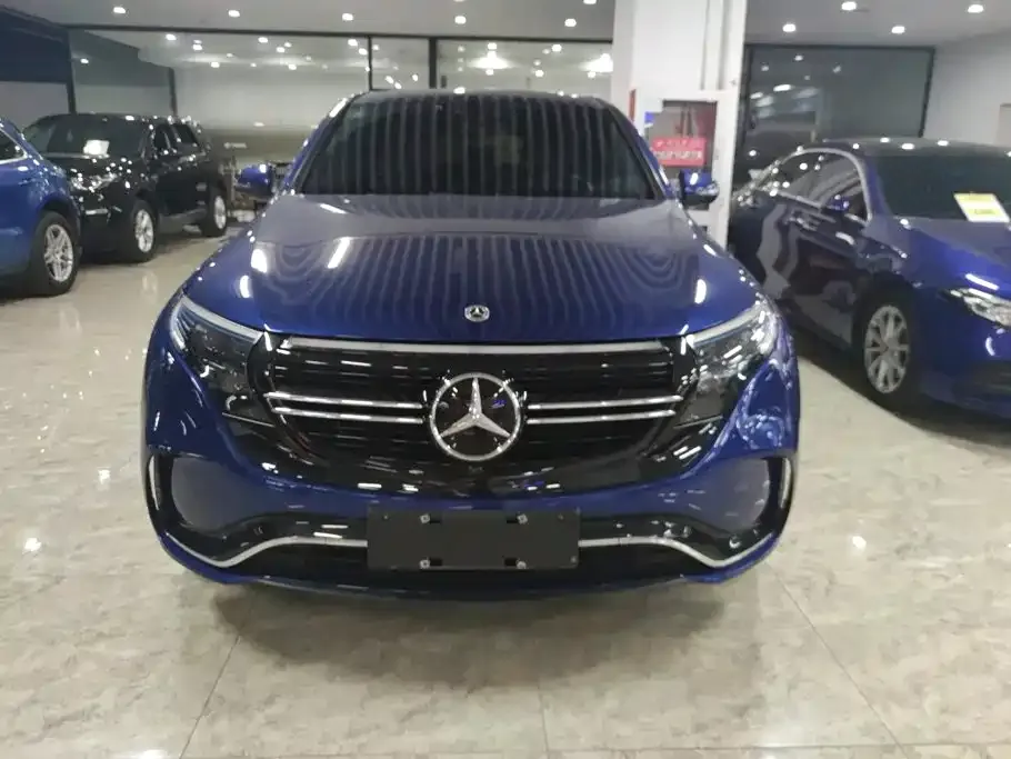 Mercedes-Benz EQC — фото 5