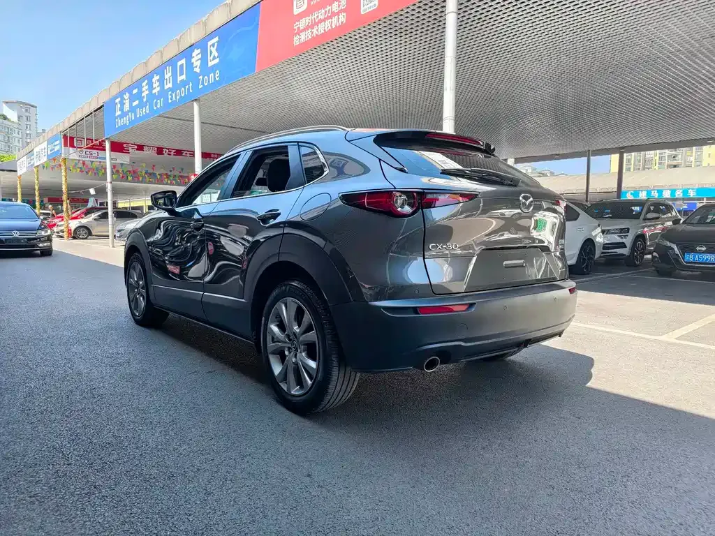 Mazda CX-30 — фото 8