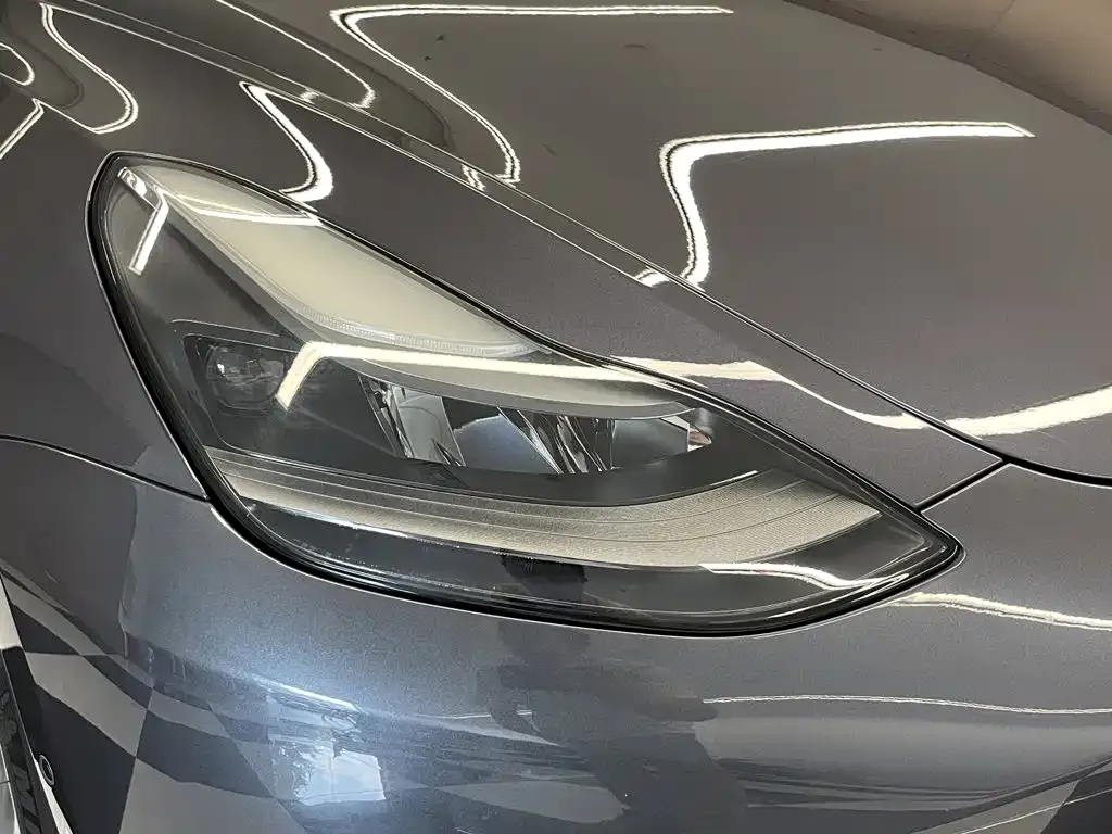 Tesla Model 3 — фото 2