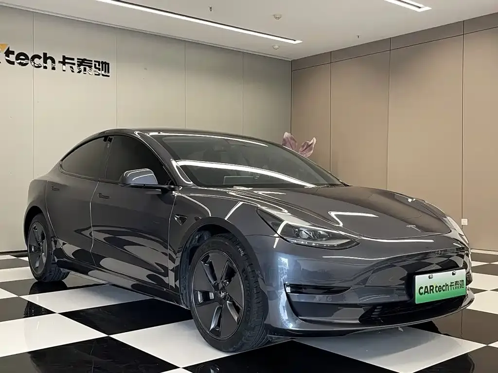 Tesla Model 3 — фото 10