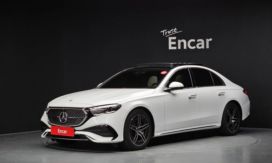 Mercedes-Benz E-Class — фото 1