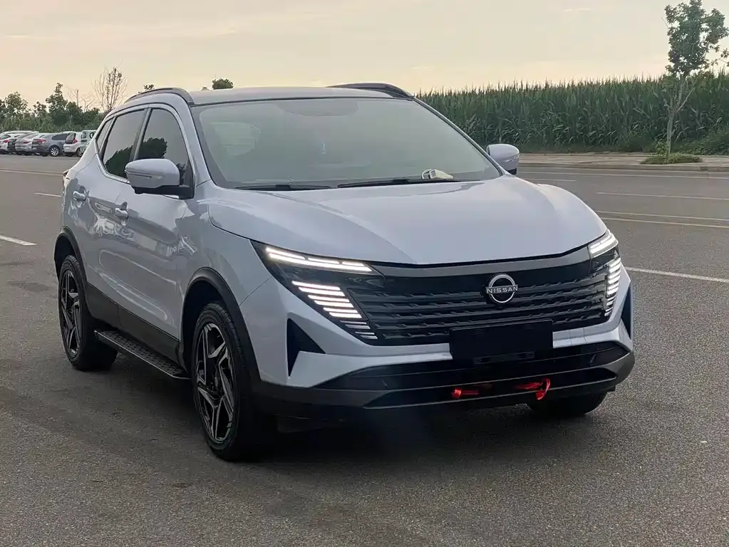 Nissan Qashqai — фото 10