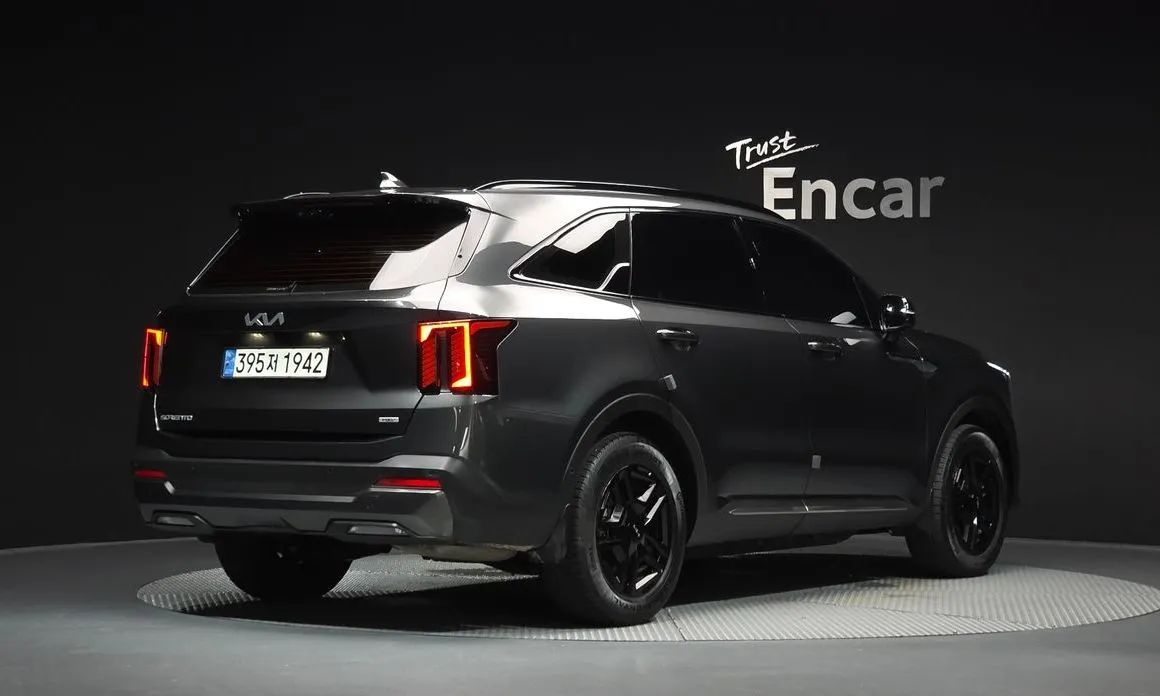Kia Sorento — фото 5