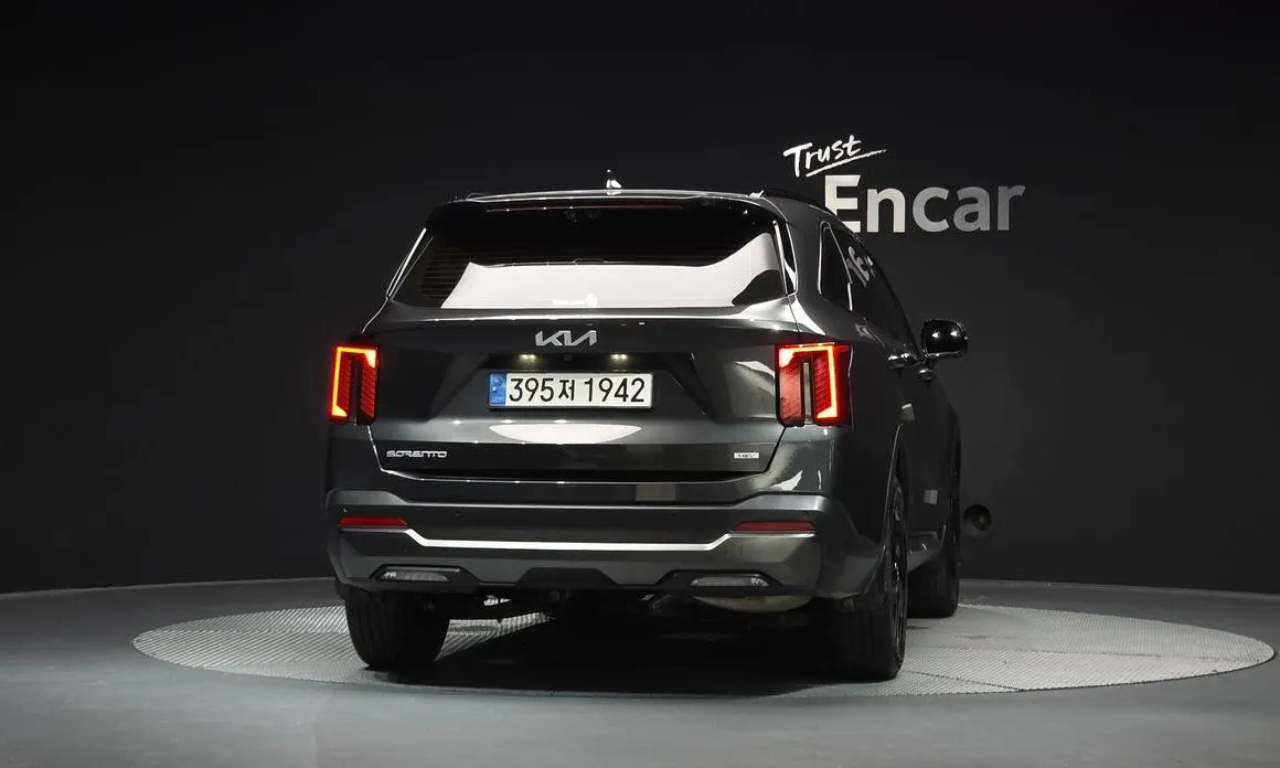 Kia Sorento — фото 6