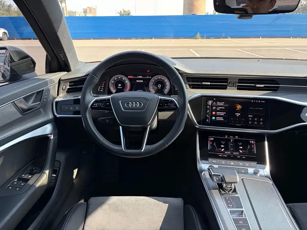 Audi A6L — фото 2