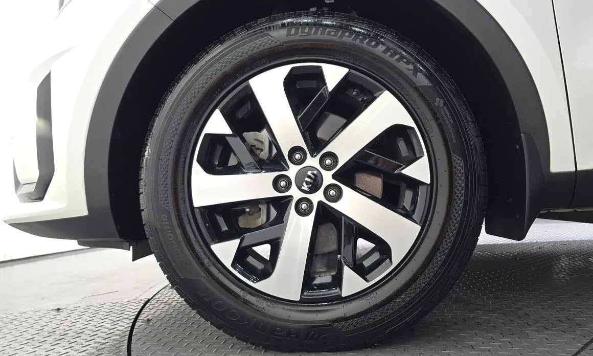 Kia Sorento — фото 7