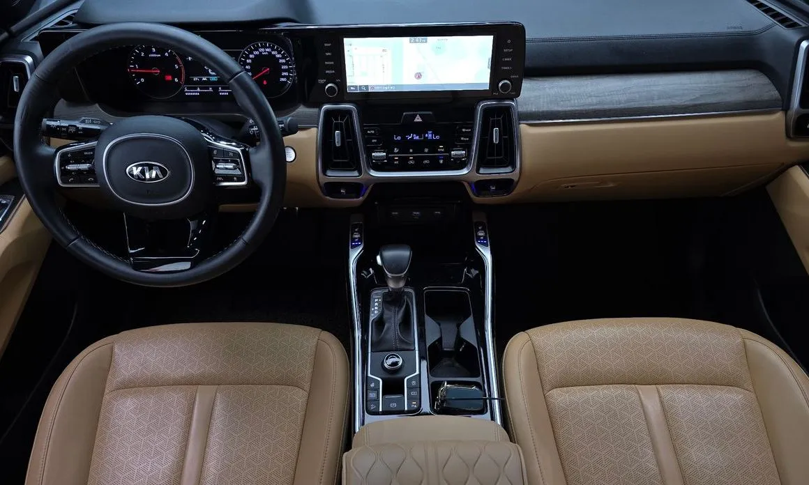 Kia Sorento — фото 9
