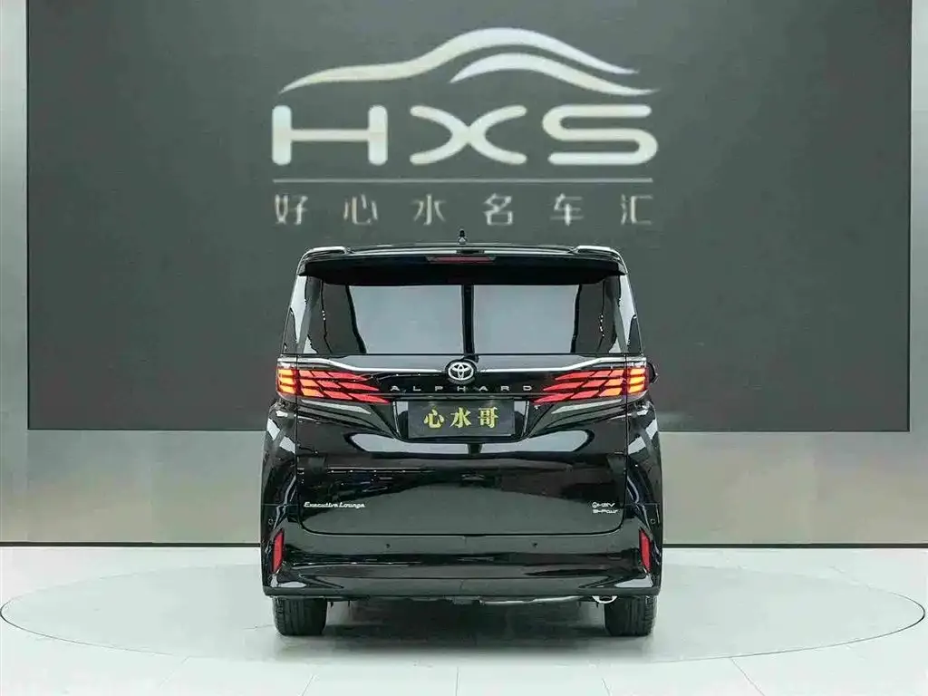 Toyota Alphard — фото 4