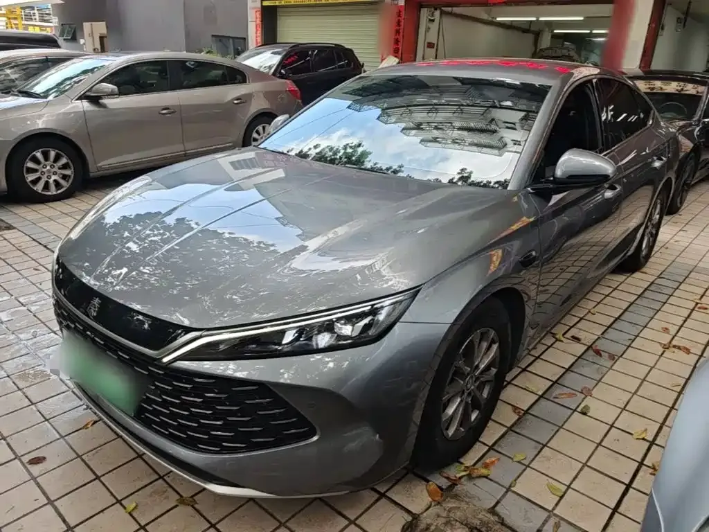 BYD Qin L — фото 8