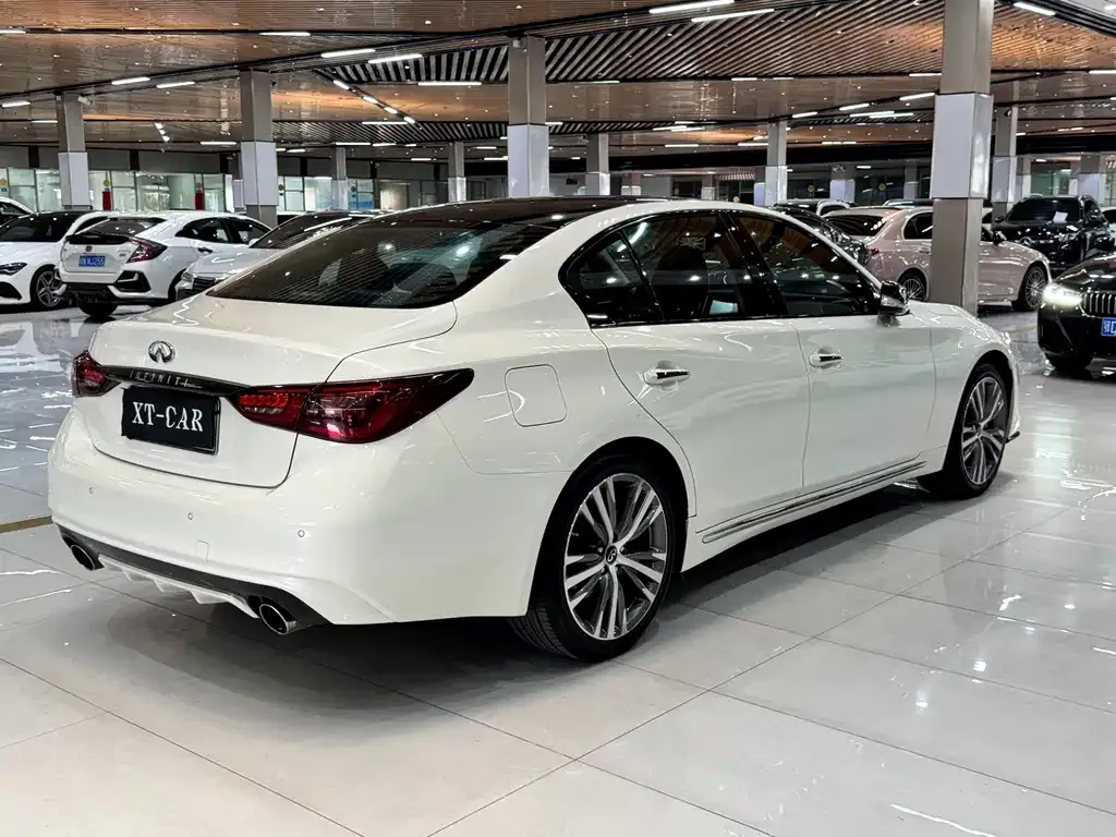 Infiniti Q50L — фото 5