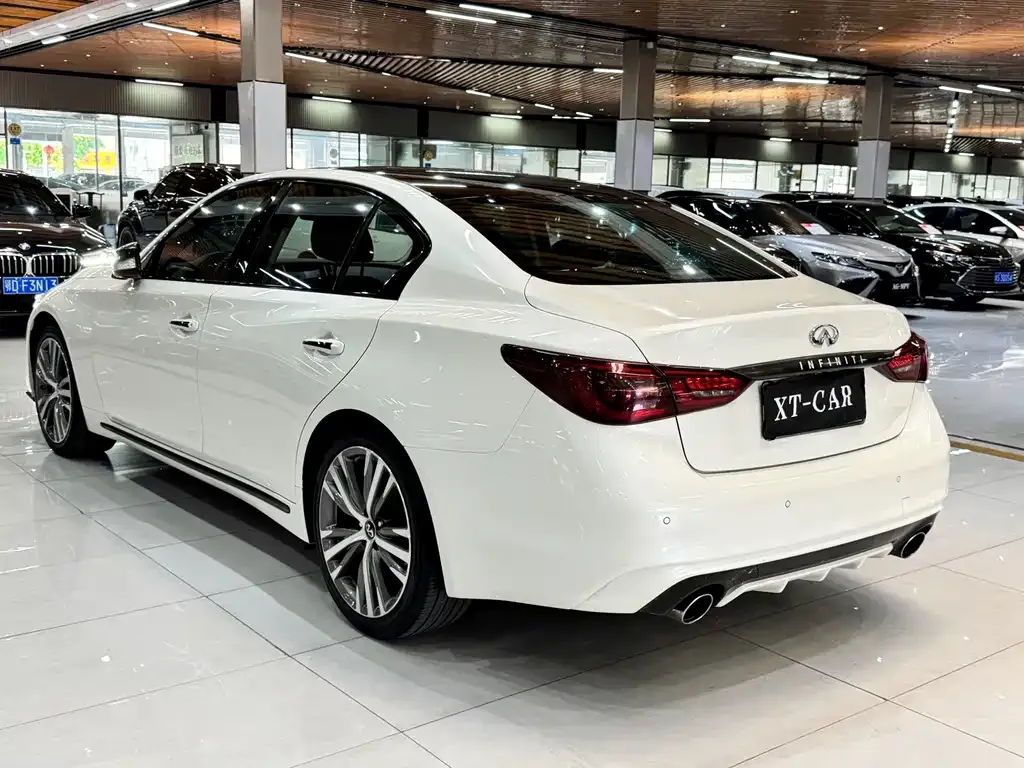 Infiniti Q50L — фото 8