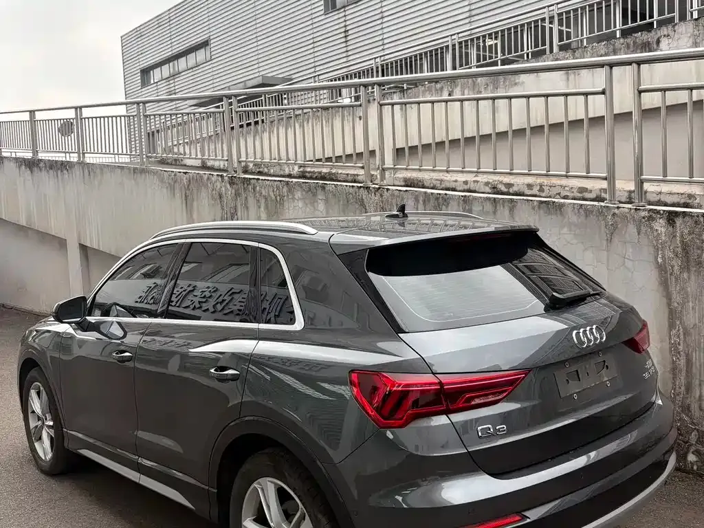 Audi Q3 — фото 9