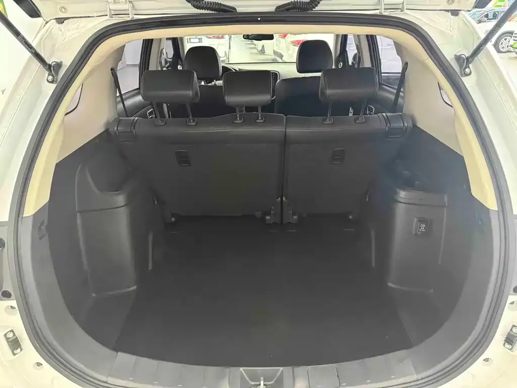 Mitsubishi Outlander — фото 4