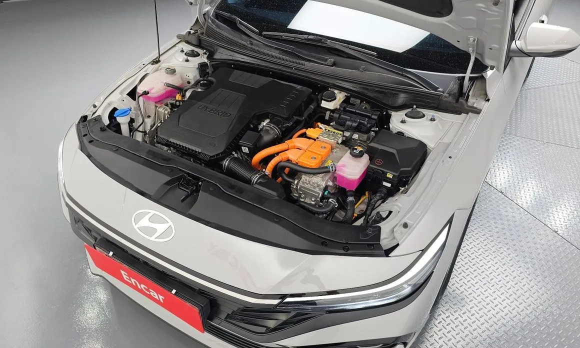 Hyundai AVANTE — фото 8