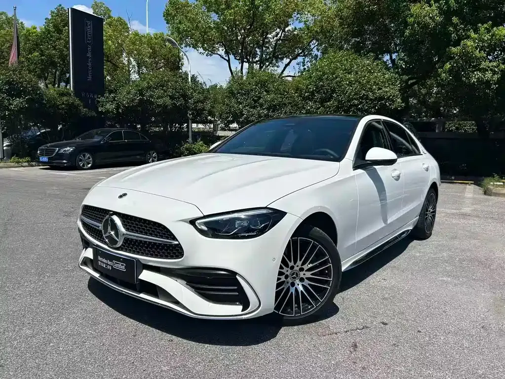 Mercedes-Benz C-Class — фото 1