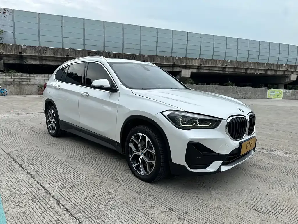 BMW X1 — фото 4