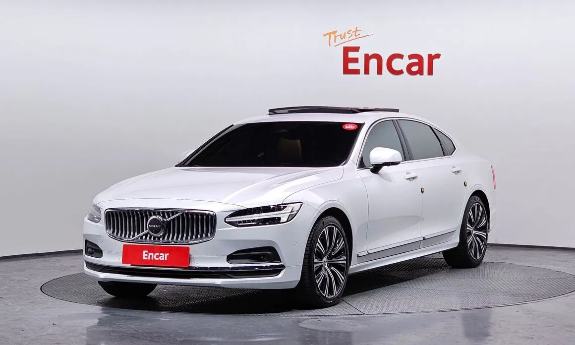 Volvo S90 — фото 1
