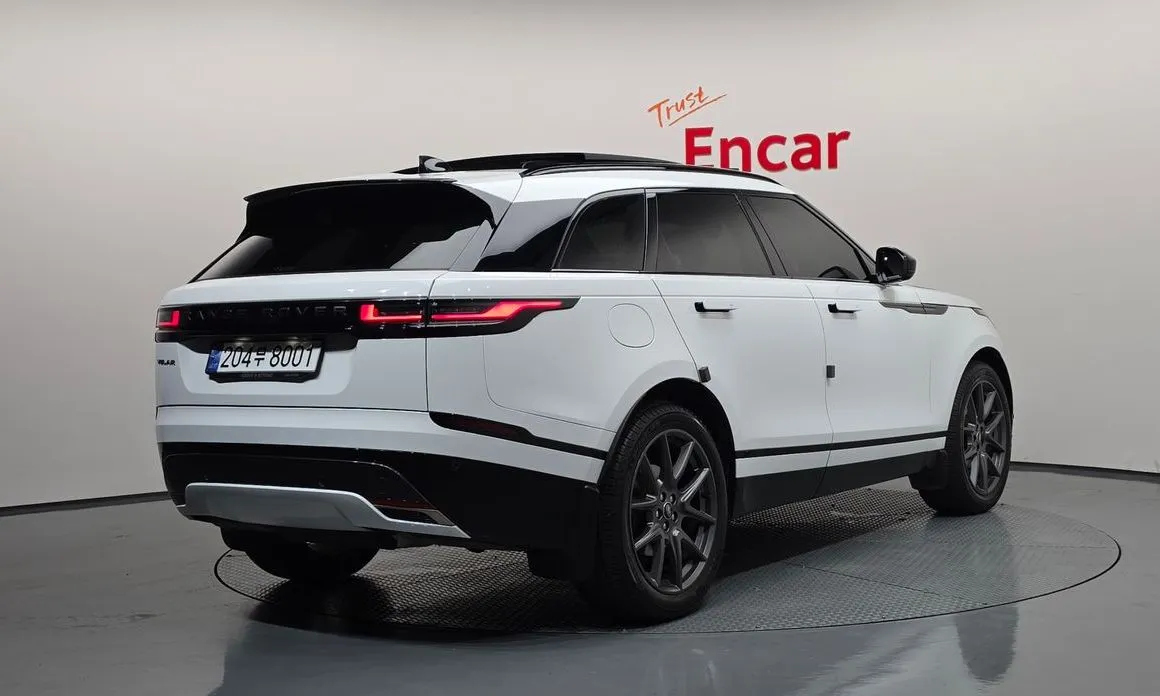 Land Rover Range Rover Velar — фото 4