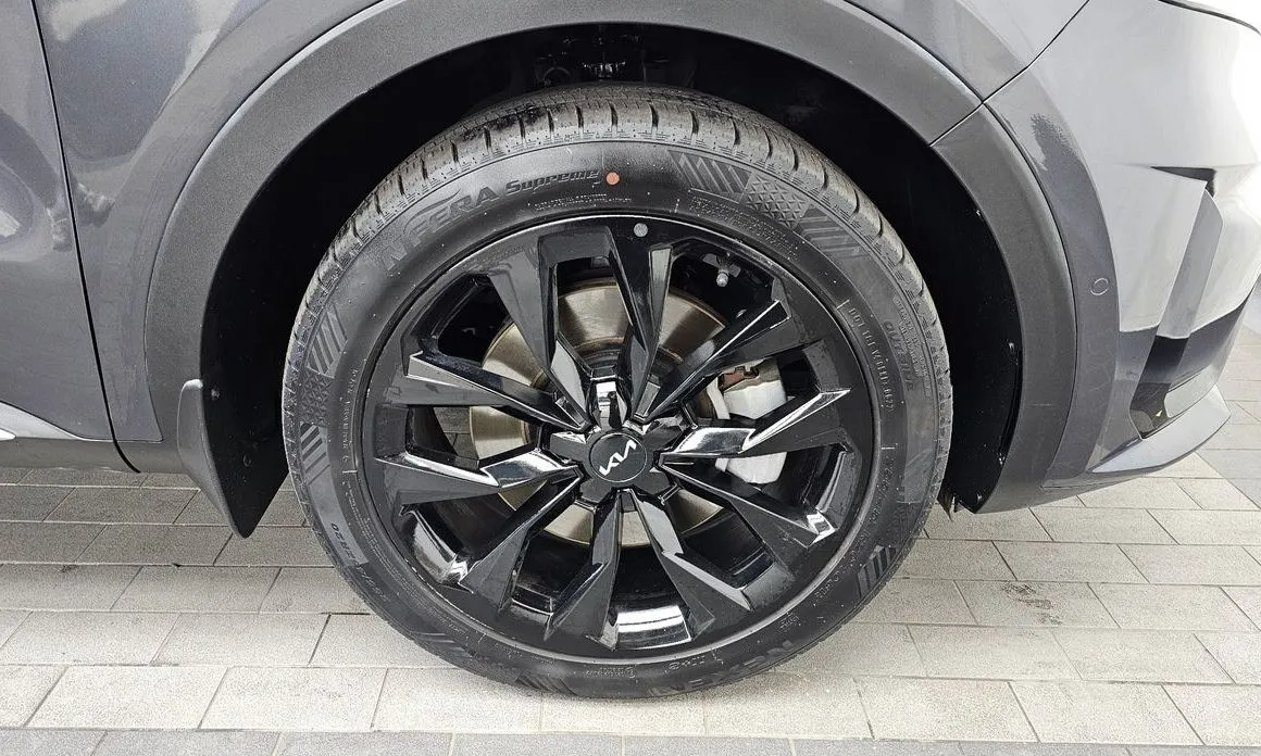 Kia Sorento — фото 7
