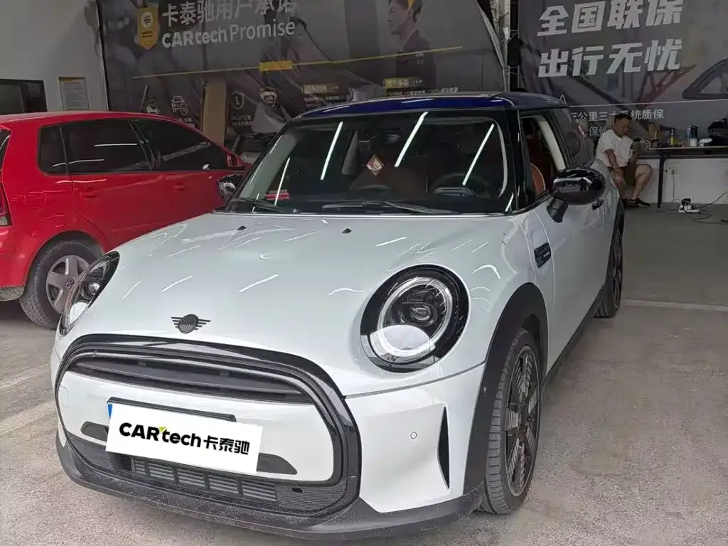 MINI Cooper (3-door) — фото 1