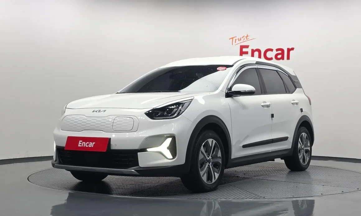 Kia Niro — фото 1