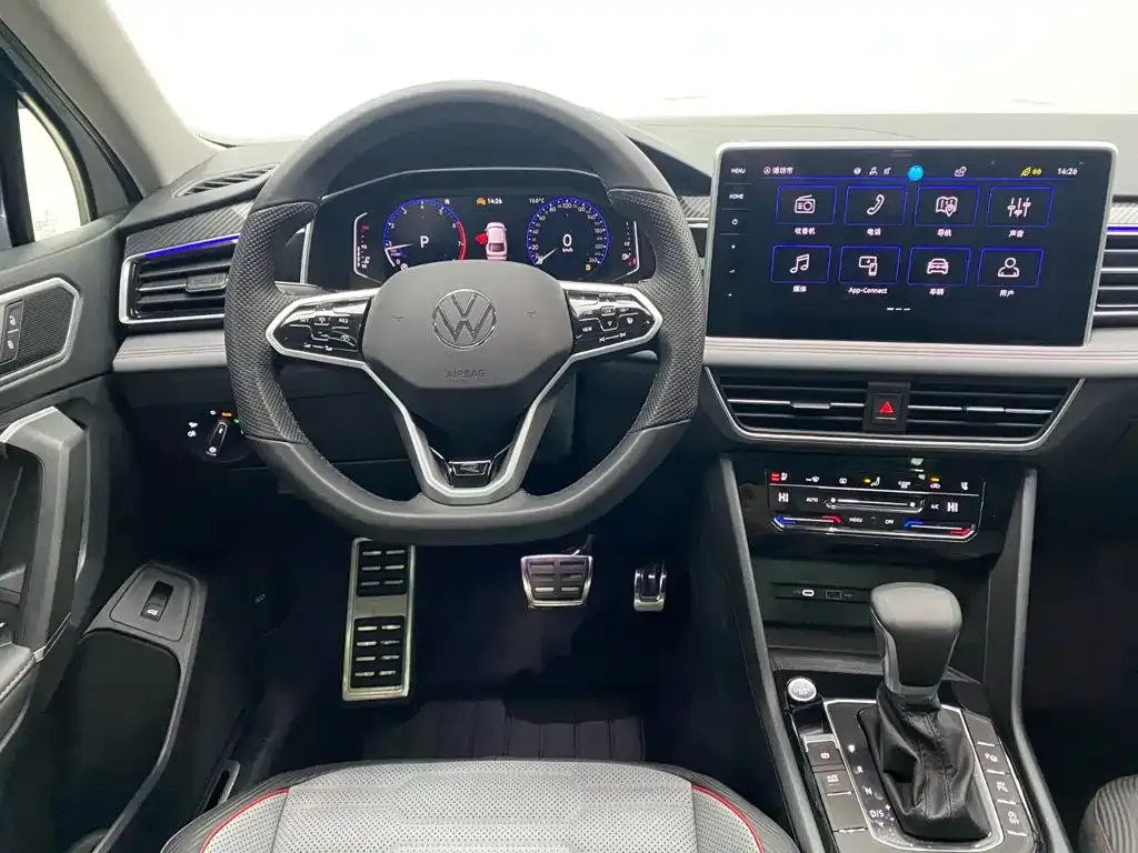 Volkswagen Tiguan X — фото 8