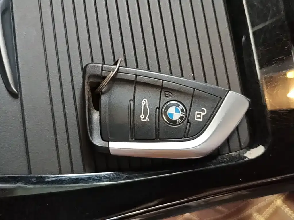 BMW X1 New Energy — фото 9