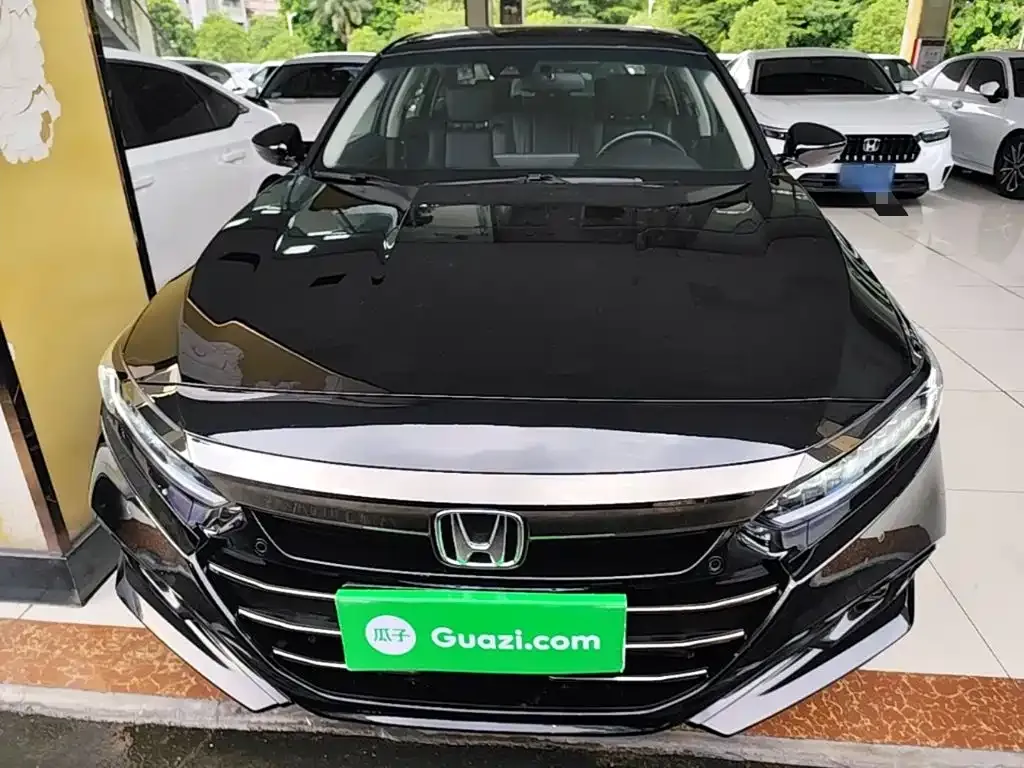 Honda Accord — фото 10