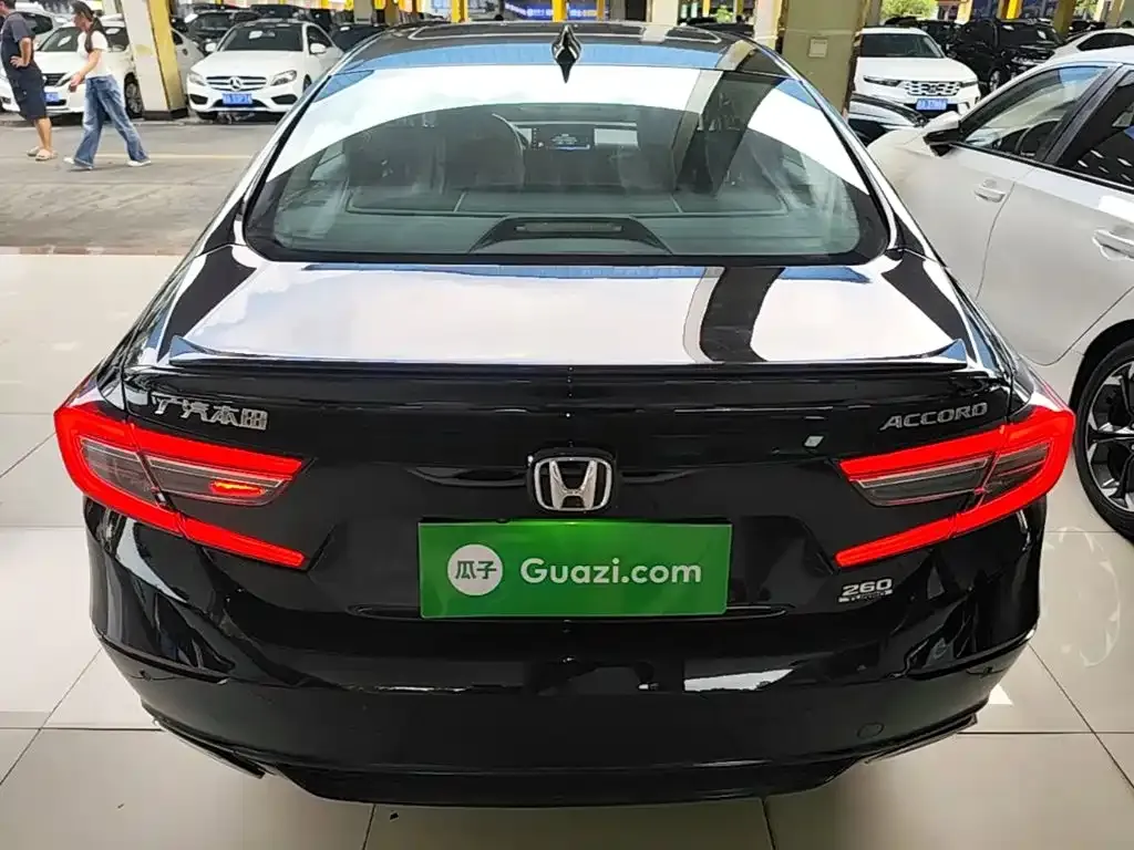 Honda Accord — фото 2