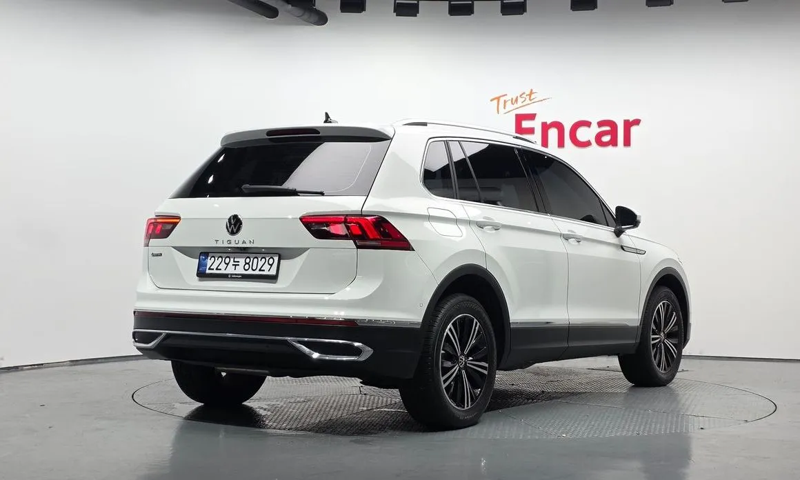 Volkswagen Tiguan — фото 3