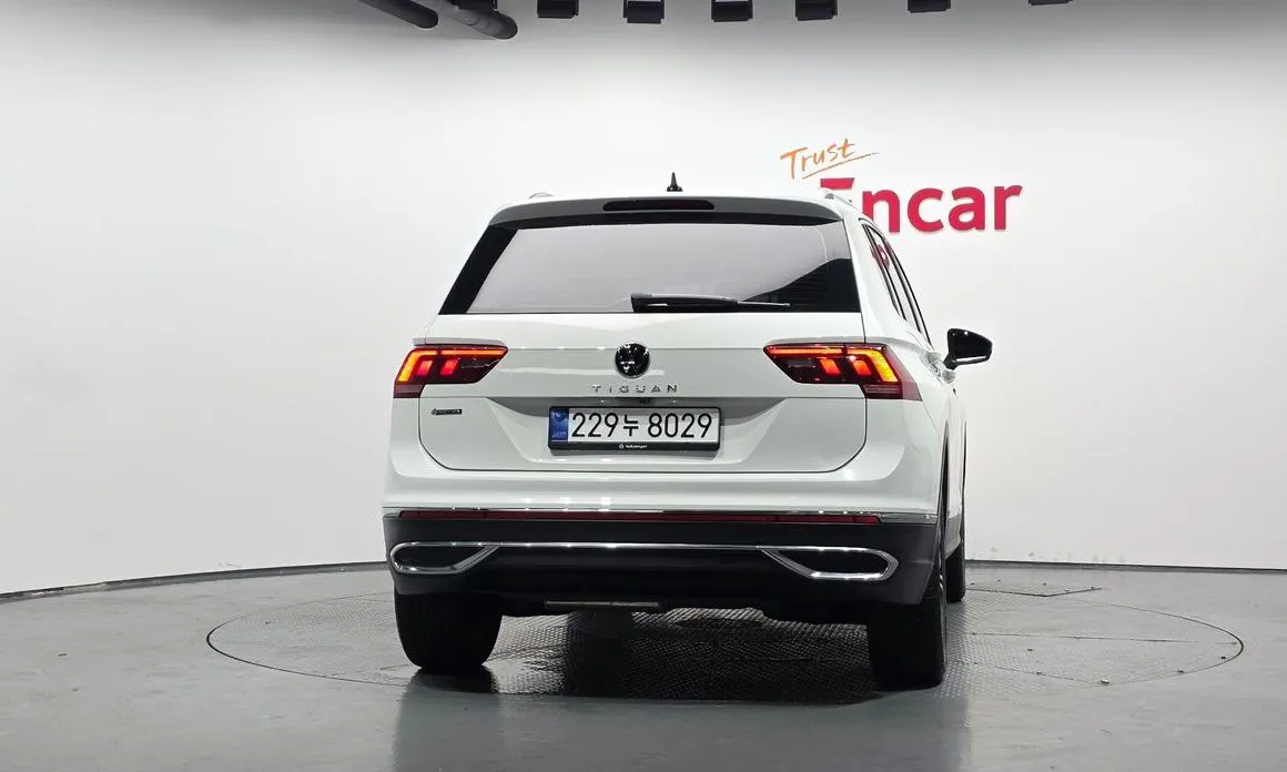 Volkswagen Tiguan — фото 5