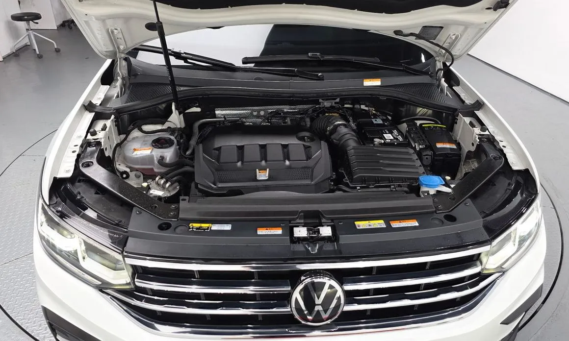 Volkswagen Tiguan — фото 8
