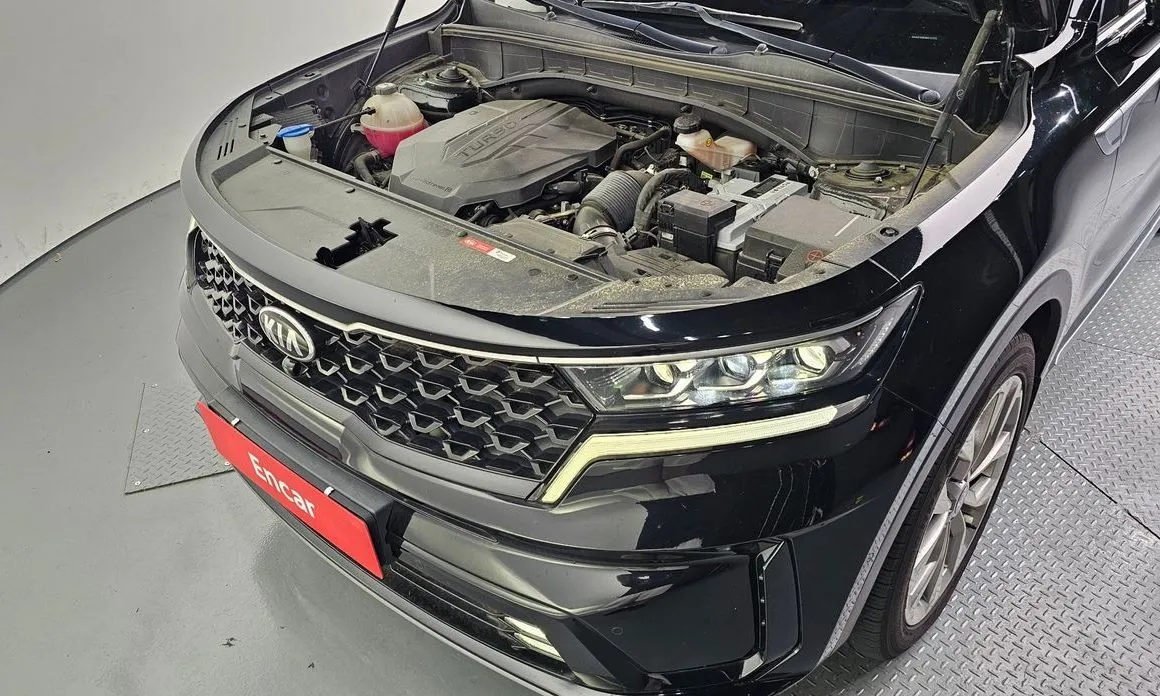 Kia Sorento — фото 9