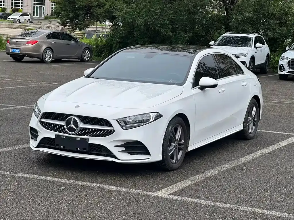 Mercedes-Benz A-Class — фото 1