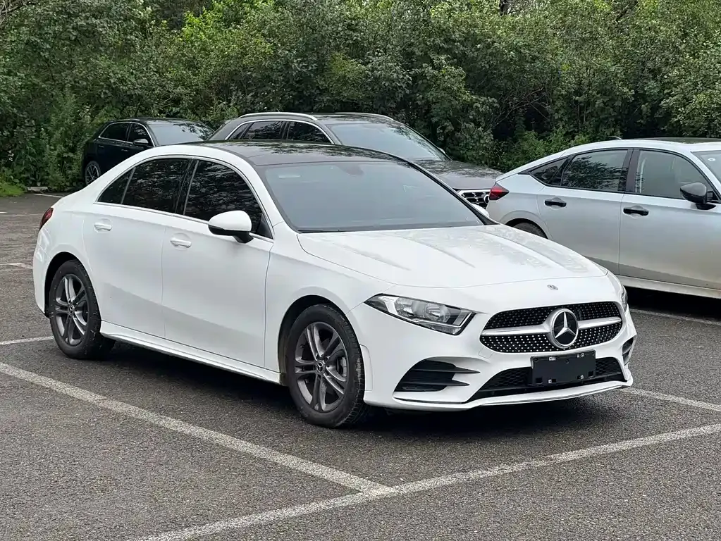 Mercedes-Benz A-Class — фото 9
