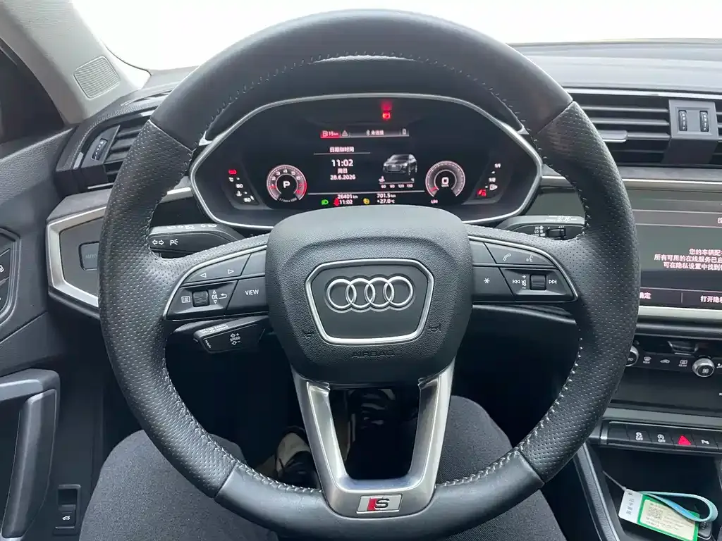 Audi Q3 Sportback — фото 5