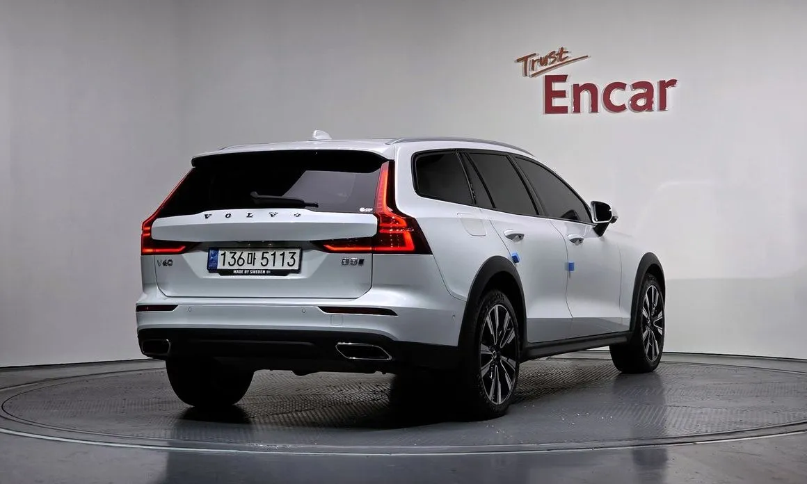Volvo V60 — фото 2