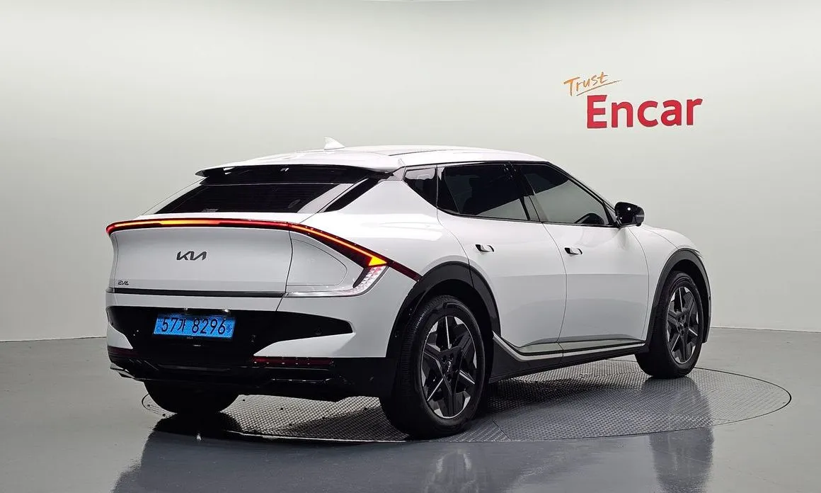 Kia EV6 — фото 7