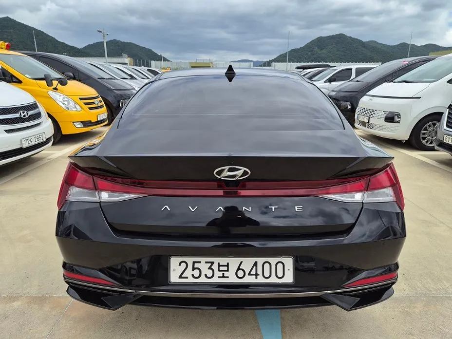 Hyundai AVANTE — фото 2