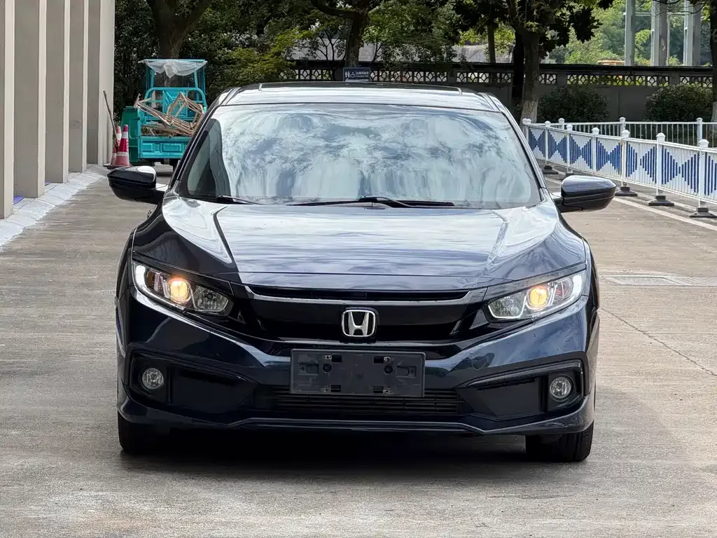 Honda Civic — фото 7