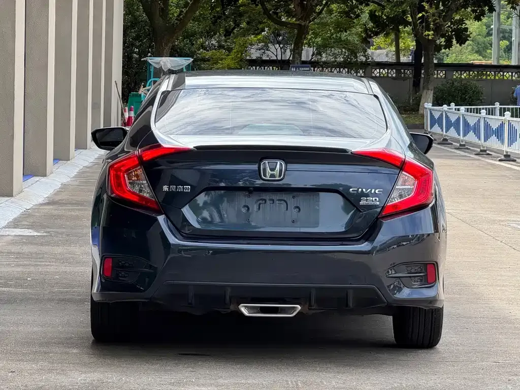 Honda Civic — фото 9
