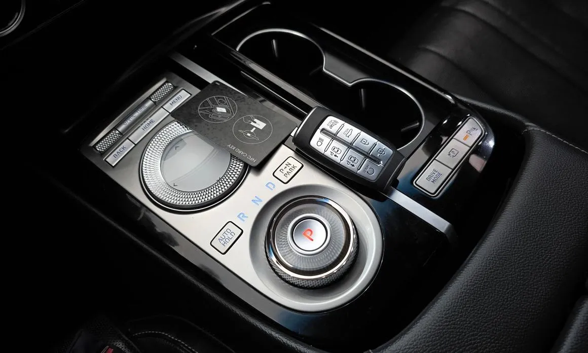 Genesis G80 — фото 10
