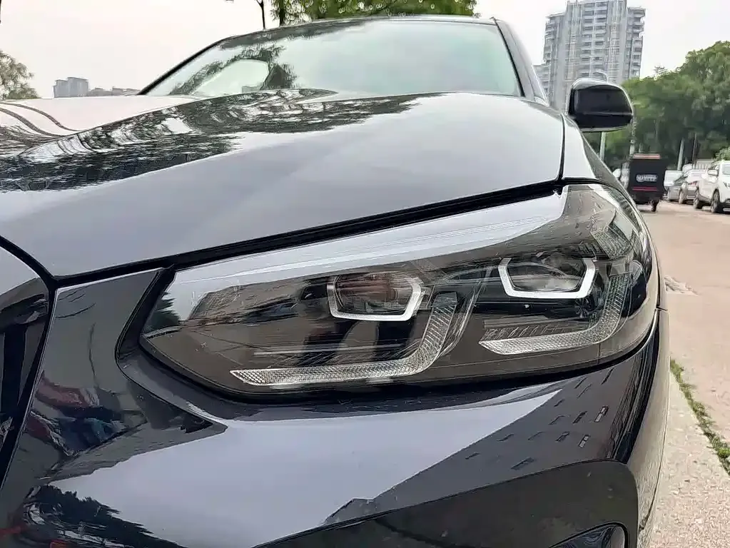 BMW iX3 — фото 2