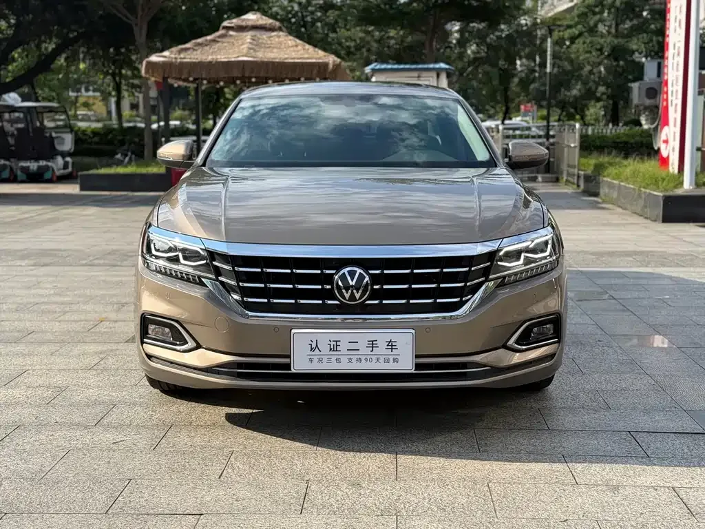 Volkswagen Passat — фото 4