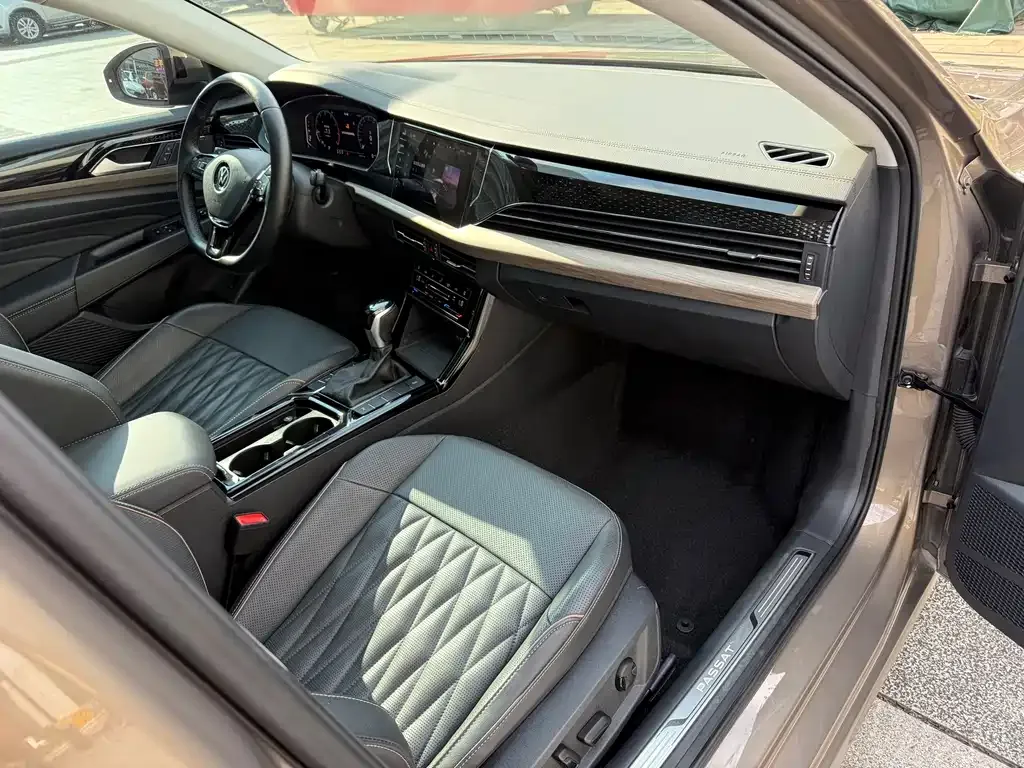 Volkswagen Passat — фото 9
