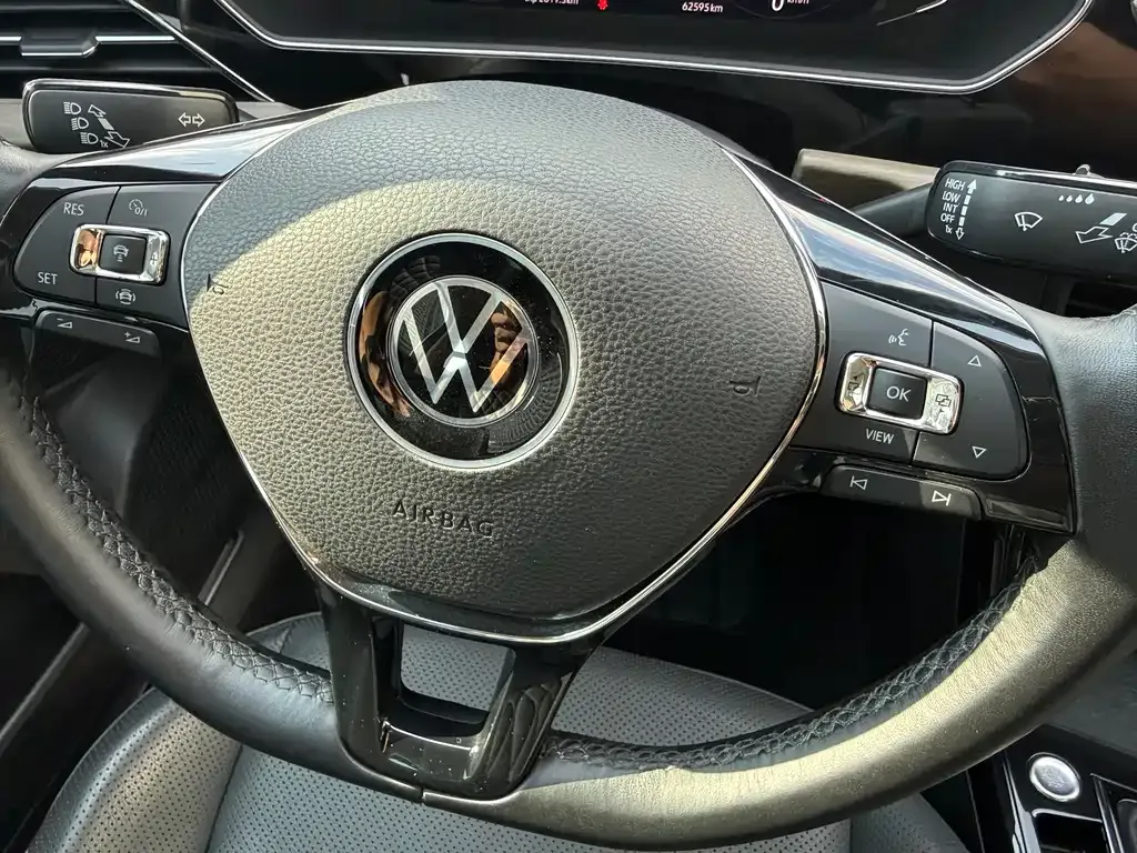 Volkswagen Passat — фото 5