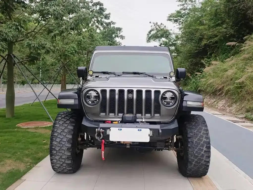 Jeep Wrangler — фото 9