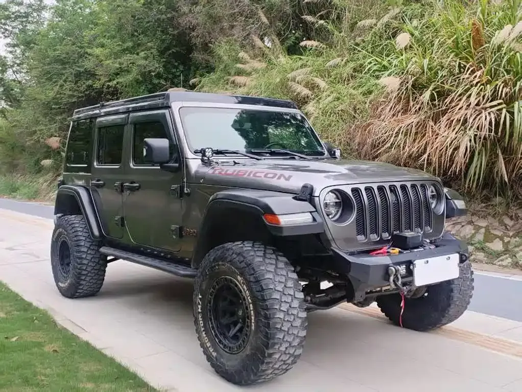 Jeep Wrangler — фото 10